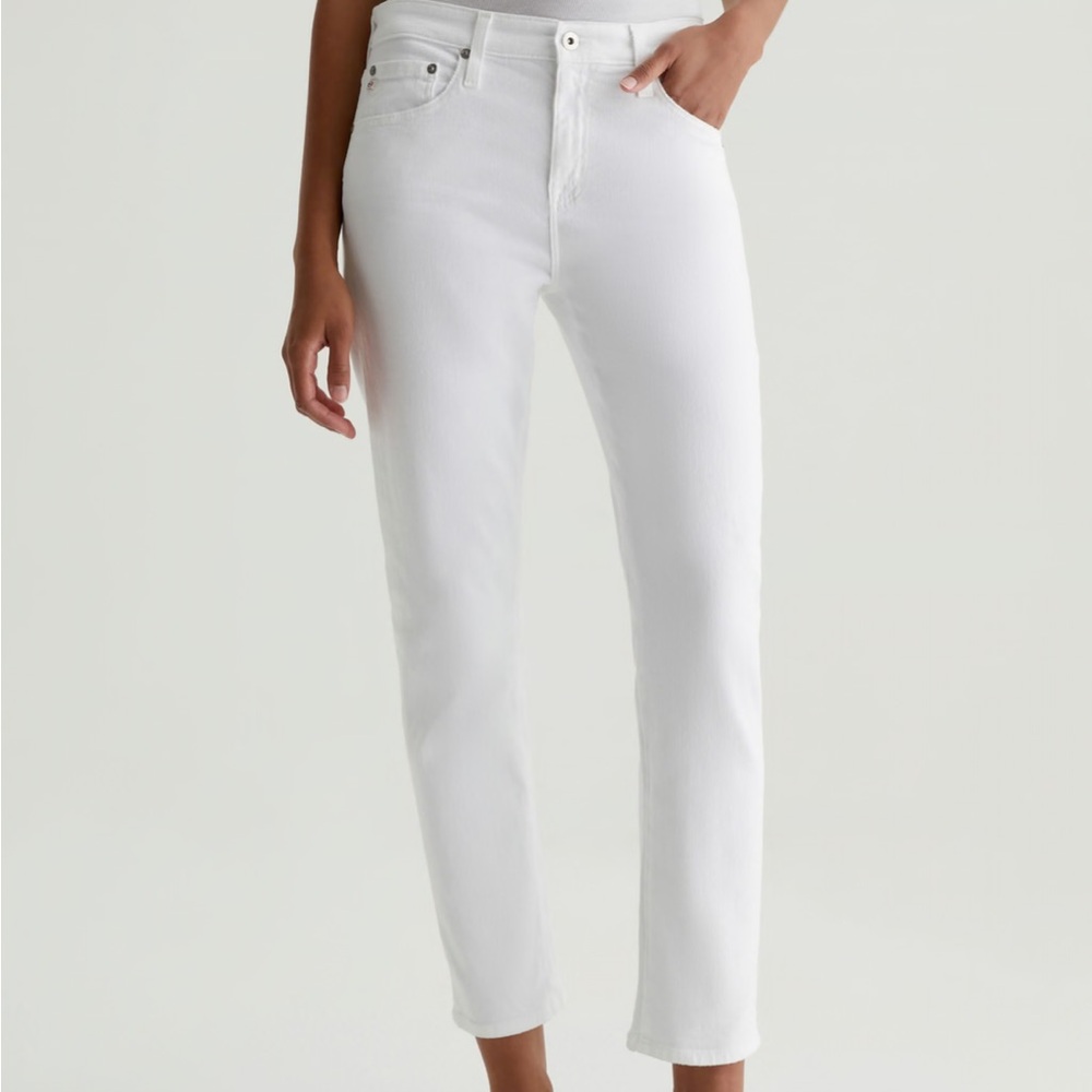 BNWT AG Denim ex-boyfriend slouchy slim jean in white size 28